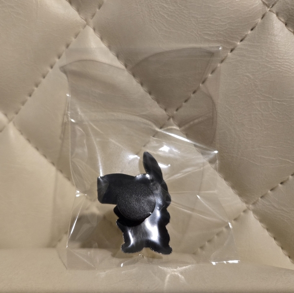 3/$10 Pikachu Pokemon Croc Charm ~ Bold Pose - Picture 2 of 2